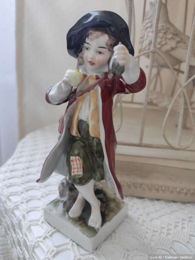 Мальчик м яблоком, Германия (фото 4)