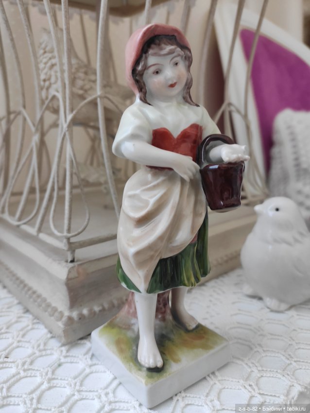 Девочка с корзиной, Германия (фото 7)
