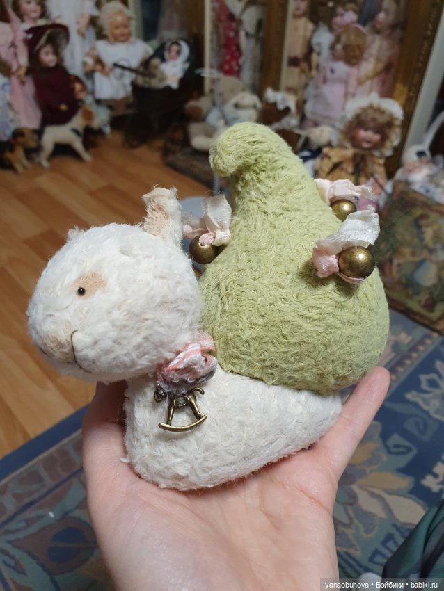 Авторская мягкая игрушка улитка из плюша (фото 2)