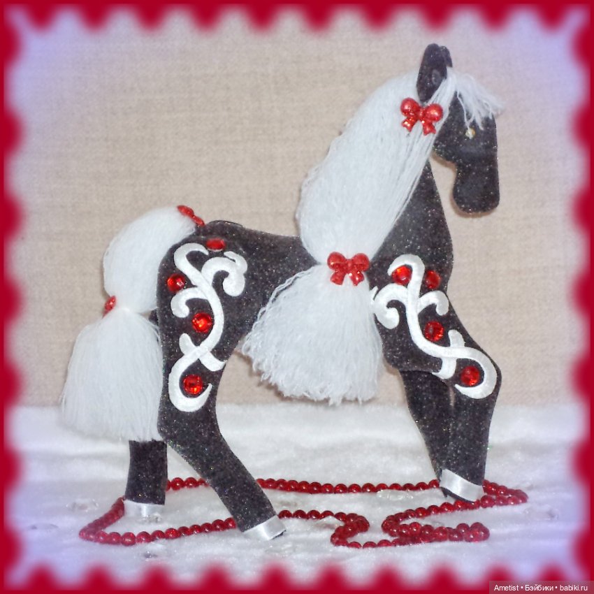 Сказочная лошадка Зимушка