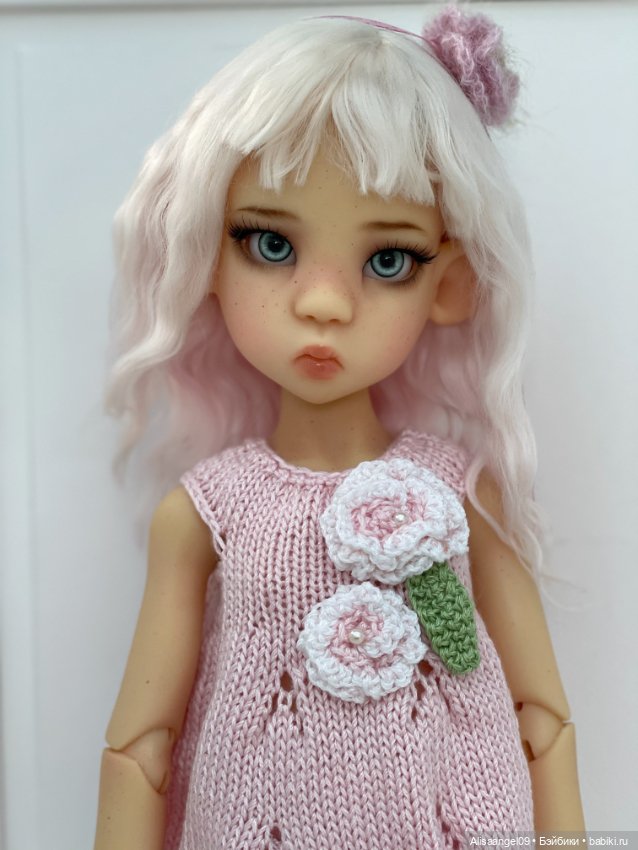 Одежда и качественный парик на куколку Кайе Виггс мсд