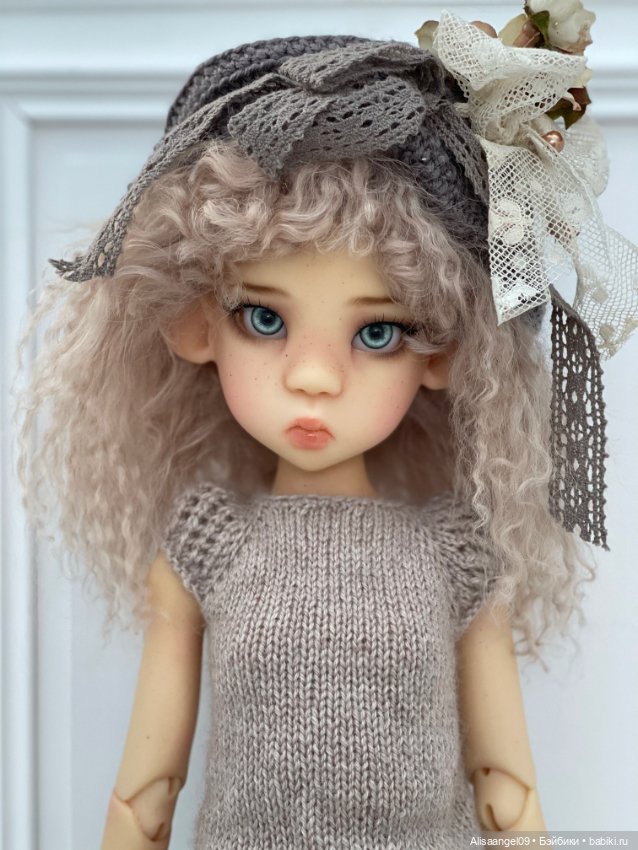 Парик на куколку Кайе Виггс MSD