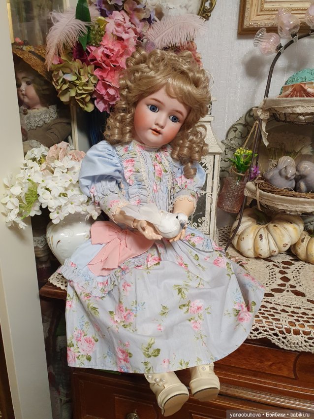 Очень красивая антикварная кукла Хандверг 109, 58 см