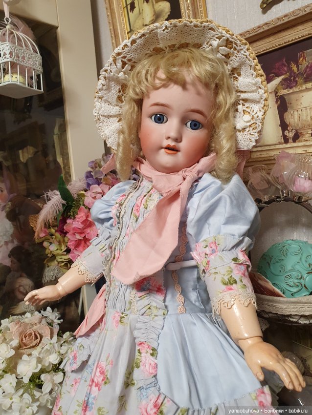Очень красивая антикварная кукла Хандверг 109, 58 см