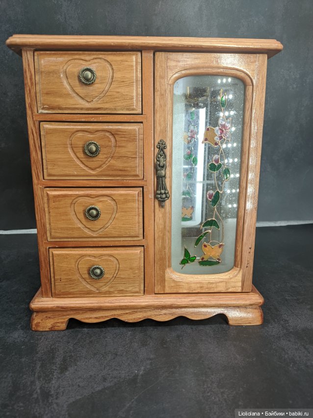 Шкаф-шкатулка деревянная. Винтаж
