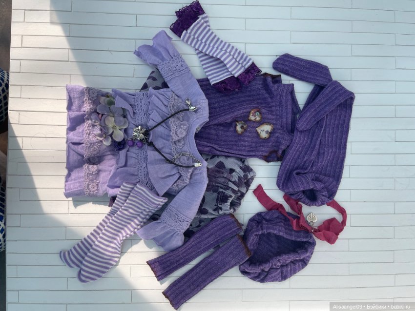 Лот из 9 предметов на куколку Кайе Виггс СД