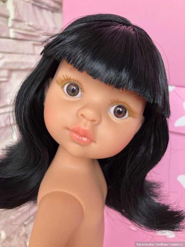 Карина полячка с прямым пробором, чёлкой, карими глазами, Паола Рейна(Paola Reina), нюд (фото 9)