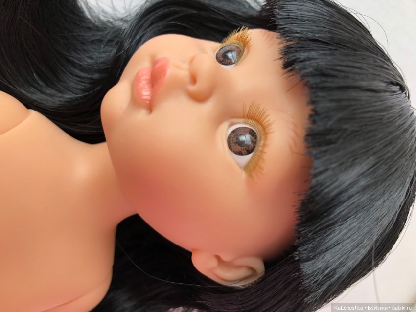 Карина полячка с прямым пробором, чёлкой, карими глазами, Паола Рейна(Paola Reina), нюд