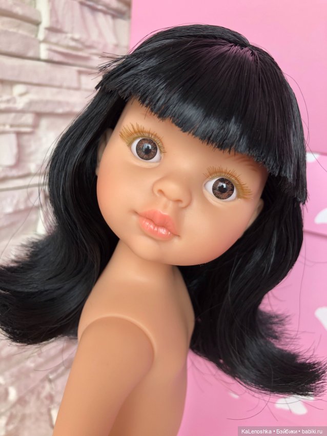 Карина полячка с прямым пробором, чёлкой, карими глазами, Паола Рейна(Paola Reina), нюд (фото 7)