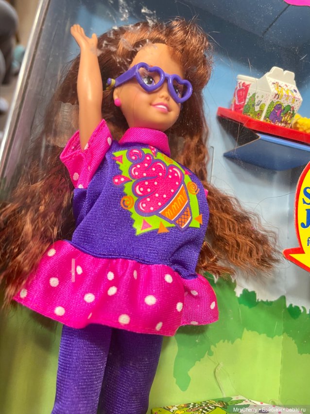 Whitney Happy meal / Витни (сестренка Барби) с миниатюрами от Макдональдс (фото 9)