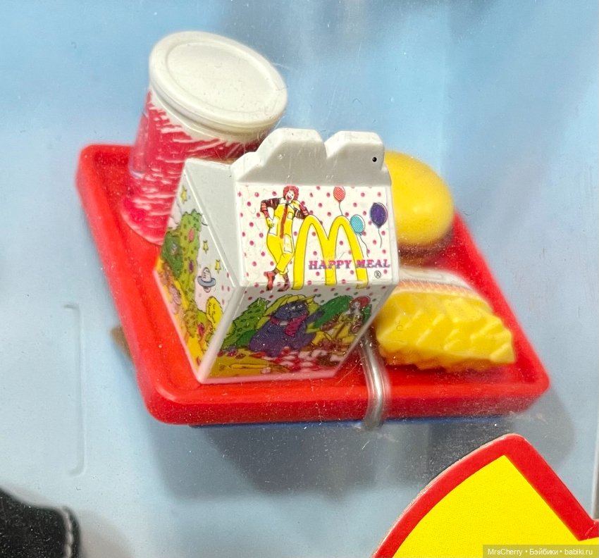 Симпатичный мальчишка Тодд, братик Стейси / Happy Meal Todd