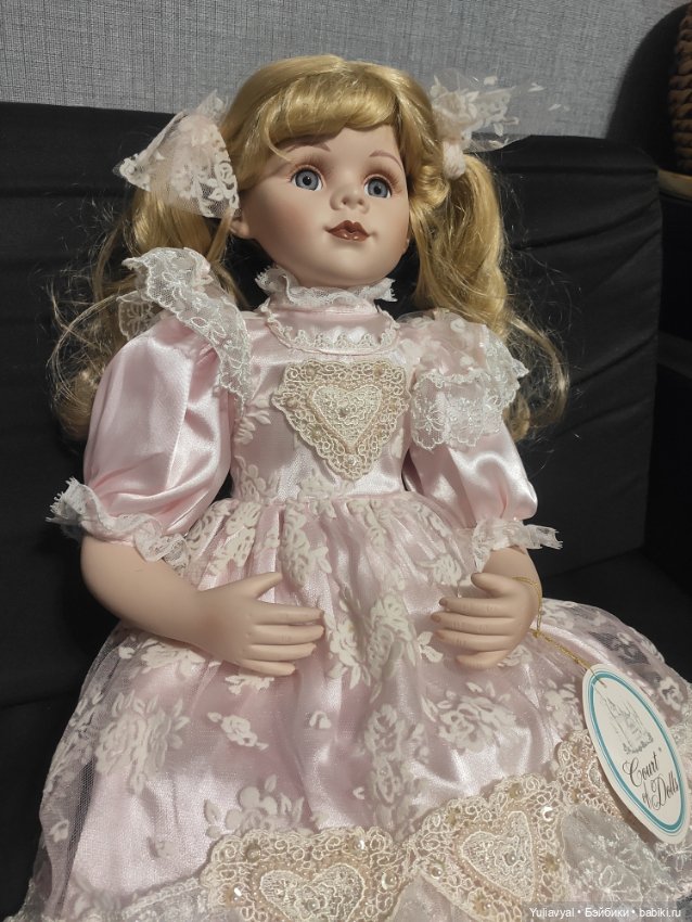 Court of dolls porcelain doll 2025