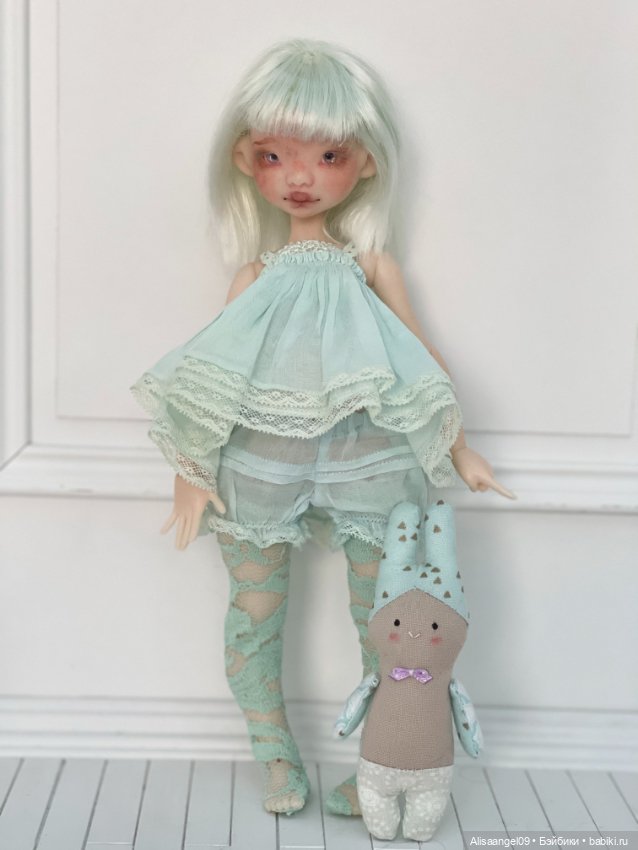 Одежда и парик на куколку аппи от dust of dolls (фото 3)