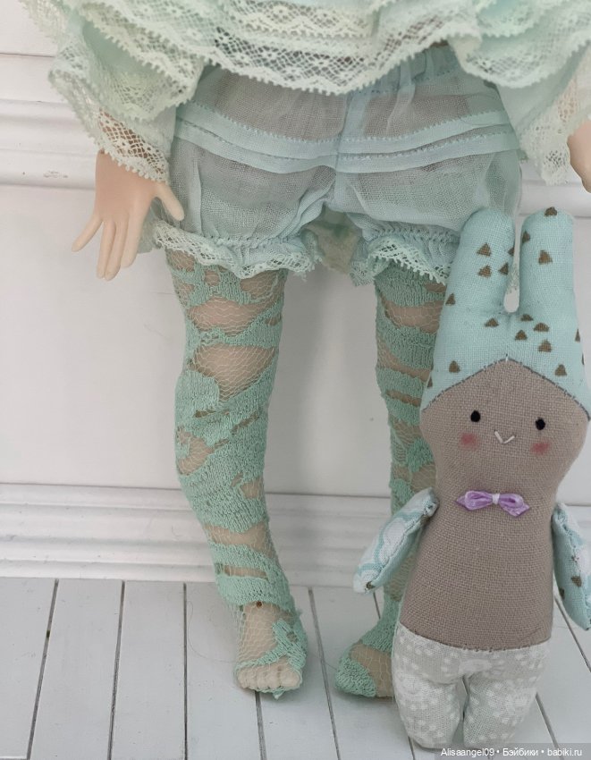 Одежда и парик на куколку аппи от dust of dolls (фото 5)