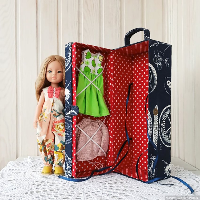 Домик - чемоданчик для куклы (фото 2)