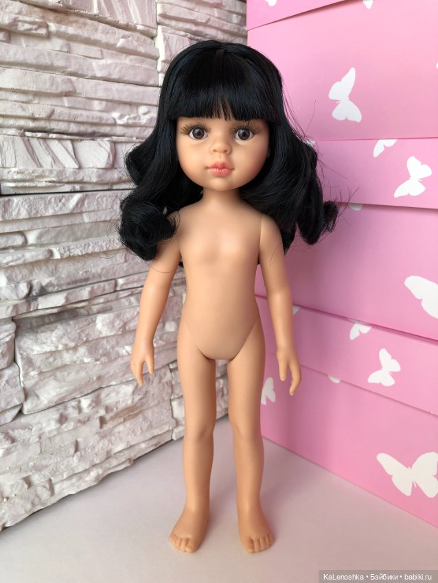 Карина полячка с прямым пробором, карими глазами и чёлкой Паола Рейна(Paola Reina), нюд