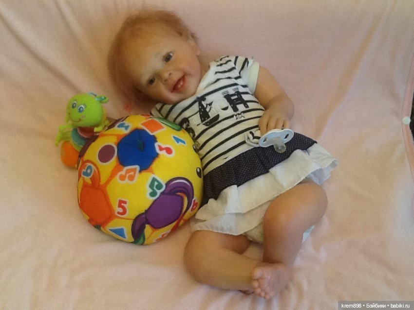 Игровая и коллекционная кукла реборн Яна (фото 10)