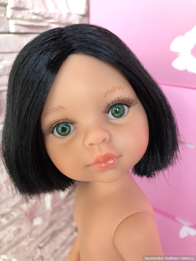 Карина полячка с каре, прямым пробором, зелёными глазами, Паола Рейна(Paola Reina), нюд