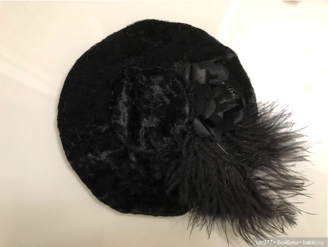 Шляпка для маленькой антикварной куклы