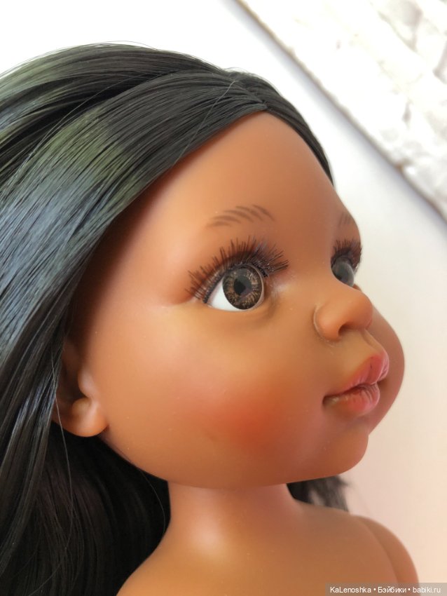 Нора-Карла с прямым пробором, от Паола Рейна(Paola Reina), нюд