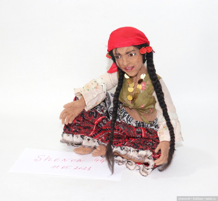 Цыганка. Ручная работа, сухое скульптурное валяние (фото 6)