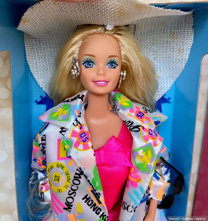 90 international travel Barbie 763468