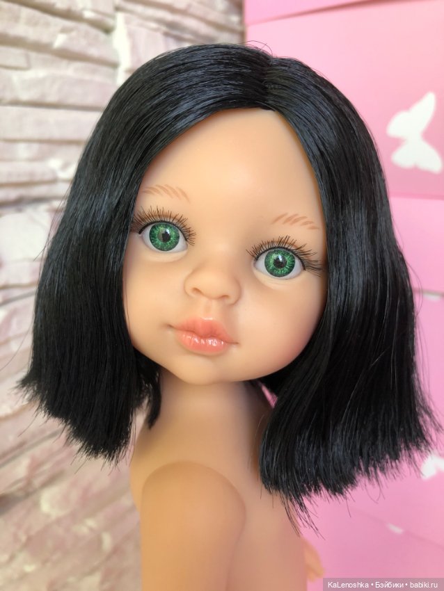 Карина полячка с прямым пробором, каре, зелёными глазами, Паола Рейна(Paola Reina), нюд