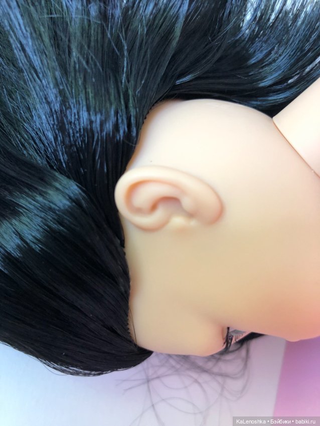 Карина полячка с прямым пробором, каре, зелёными глазами, Паола Рейна(Paola Reina), нюд