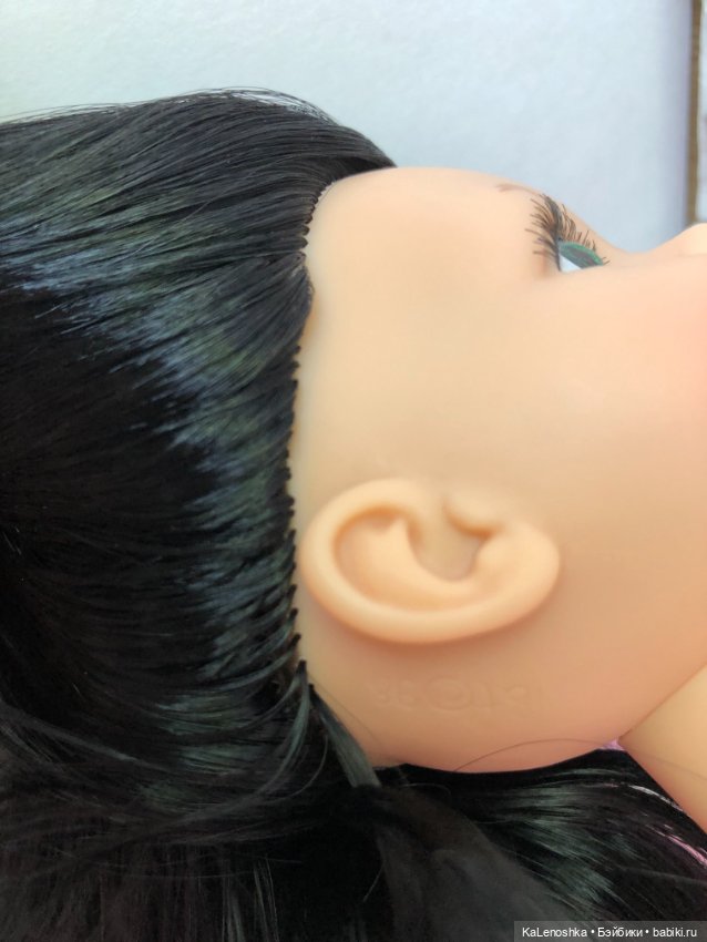 Карина полячка с прямым пробором, каре, зелёными глазами, Паола Рейна(Paola Reina), нюд