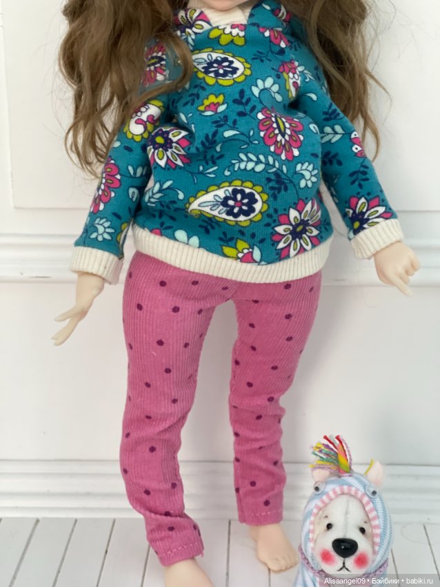 Одежда и 2 парика .Скидка (фото 3)