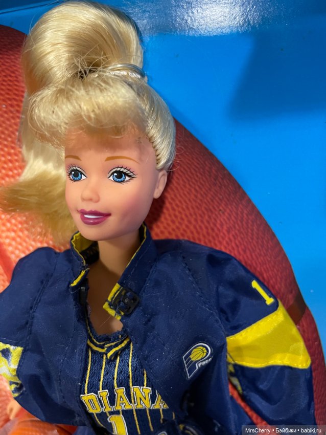Шарнирная Барби Баскетболистка / NBA Indiana Pacers Barbie