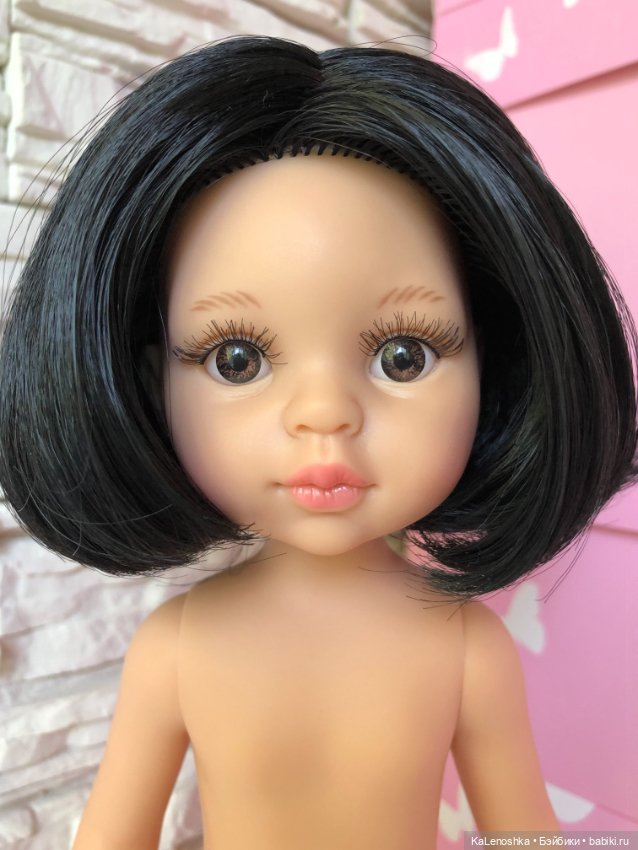 Карина полячка с прямым пробором, каре, карими глазами, Паола Рейна(Paola Reina), нюд (фото 3)