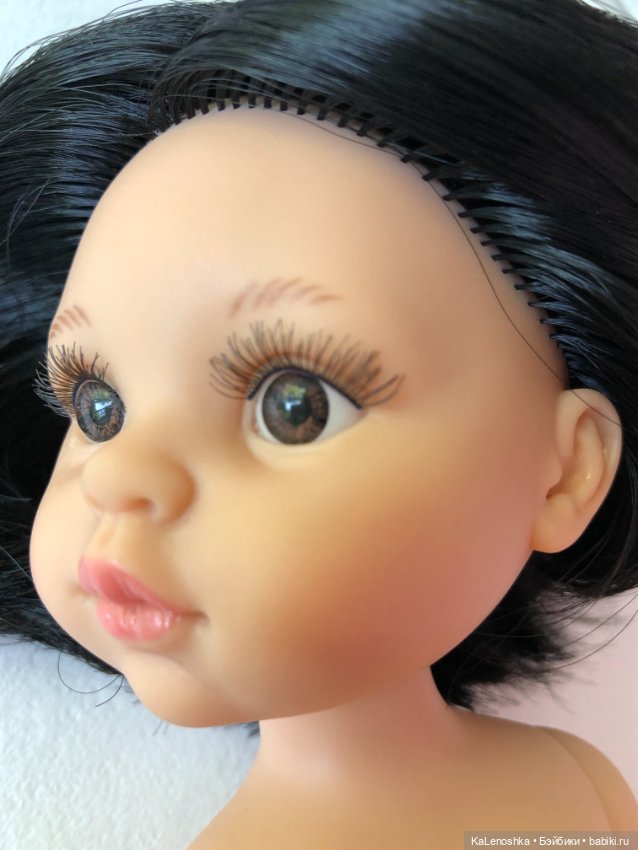 Карина полячка с прямым пробором, каре, карими глазами, Паола Рейна(Paola Reina), нюд