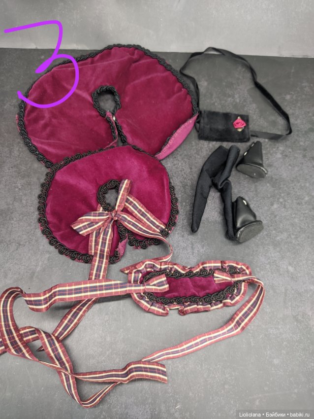 Набор винтажных аутфитов для миникукол Robin Woods ростом 20 см (фото 3)