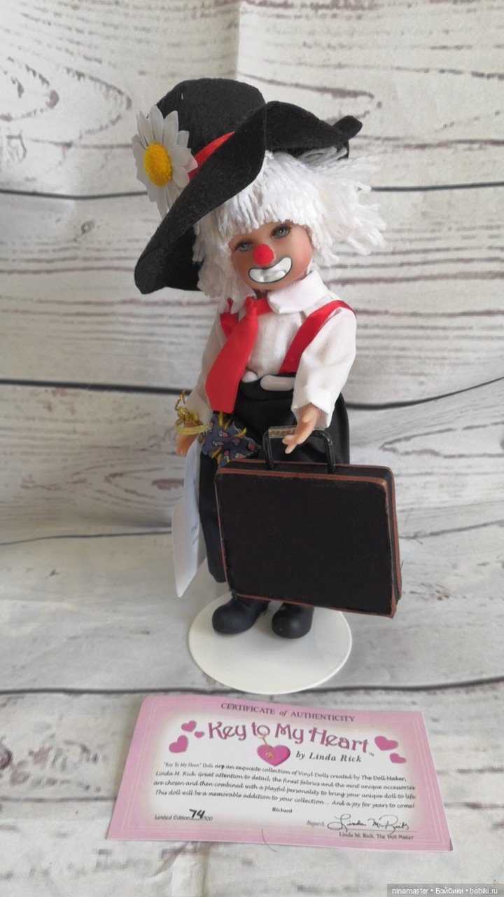 Клоун с дипломатом от Линда Рик Linda Rick