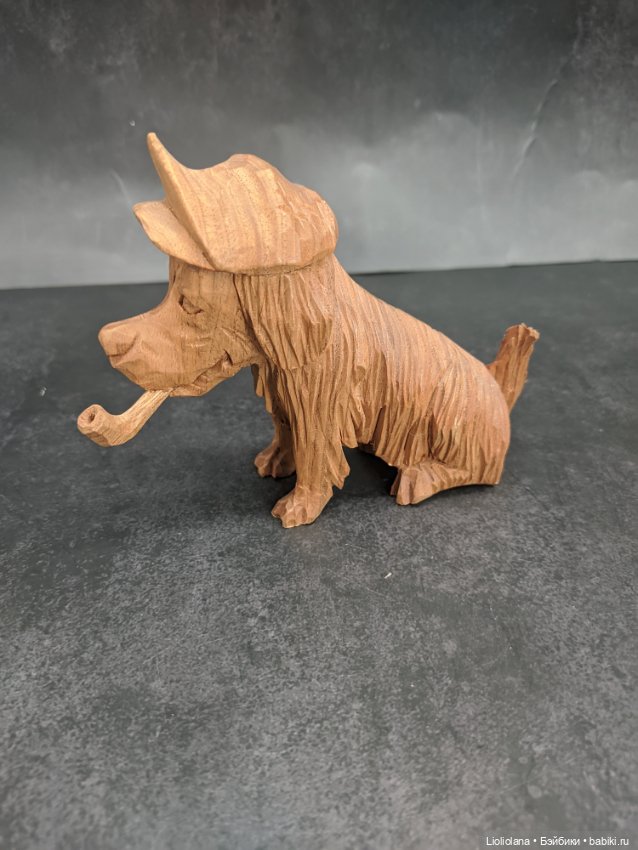 Деревянная статуэтка Собака С Трубкой. Винтаж