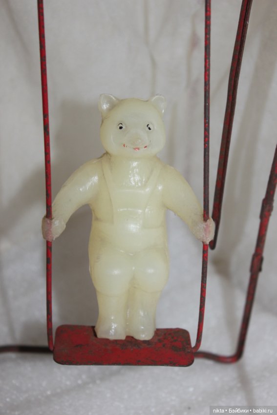 Игрушка СССР. Мишка на качелях. Московский завод механической заводной игрушки. Некомплектный (фото 2)