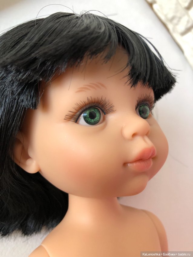 Карина полячка с прямым пробором, чёлкой, зелёными глазами, Паола Рейна(Paola Reina), нюд