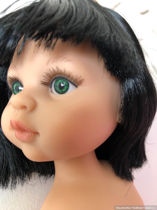 Карина полячка с прямым пробором, чёлкой, зелёными глазами, Паола Рейна(Paola Reina), нюд