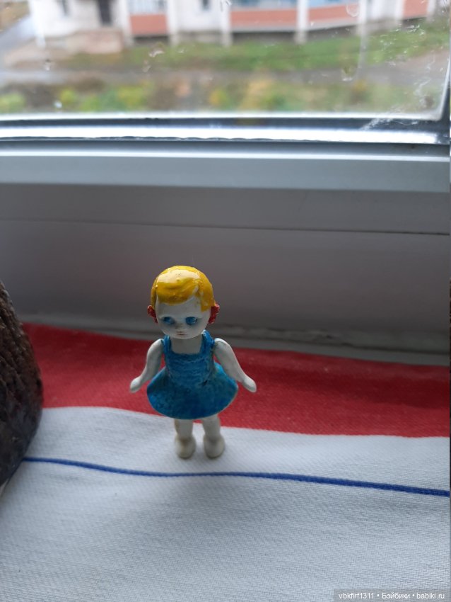Винтажная Дюймовочка редкая из колкого пластика (фото 3)