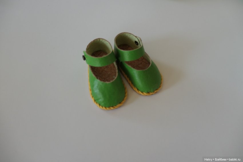 Платья и туфельки для кукол Little Darling и Paola Reina (фото 7)