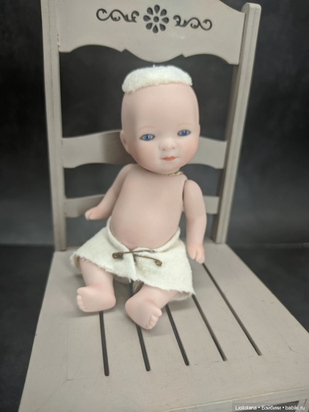 Фарфоровый малыш. Реплика. 13 см