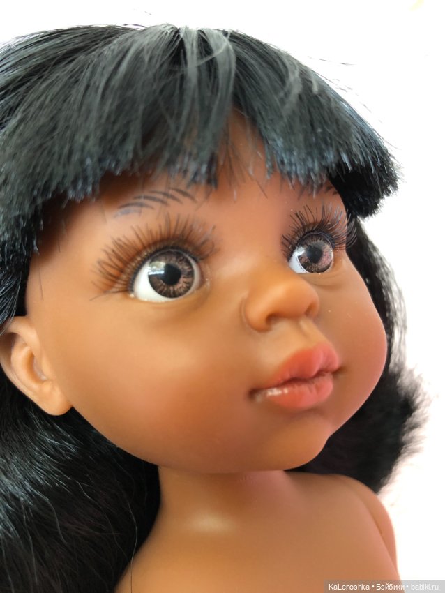 Нора-Карла с прямым пробором и чёлкой от Паола Рейна(Paola Reina), нюд