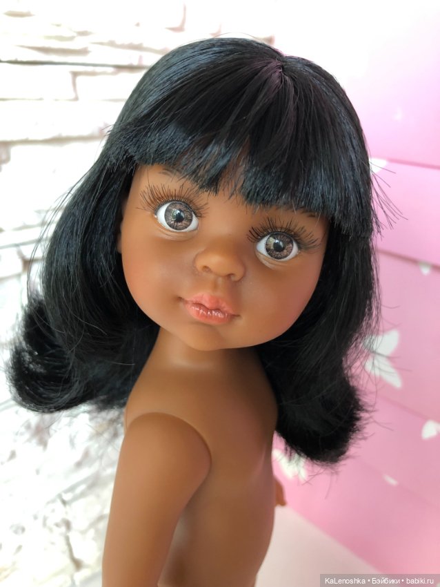 Нора-Карла с прямым пробором и чёлкой от Паола Рейна(Paola Reina), нюд (фото 9)