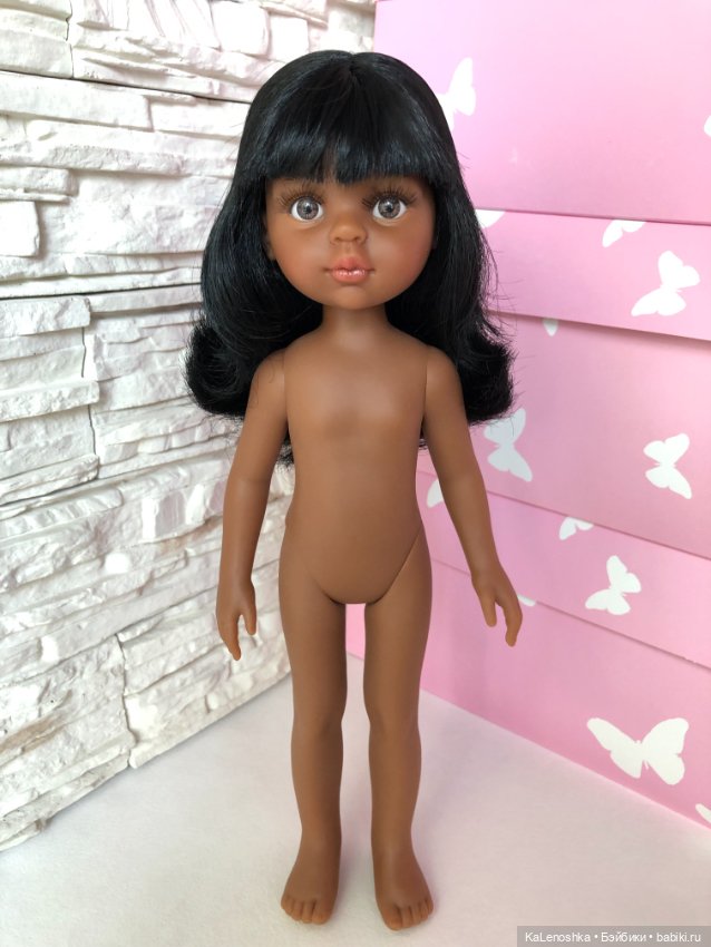 Нора-Карла с прямым пробором и чёлкой от Паола Рейна(Paola Reina), нюд