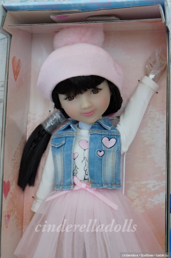 Лила #1 Ruby Red Fashion Friends (фото 4)