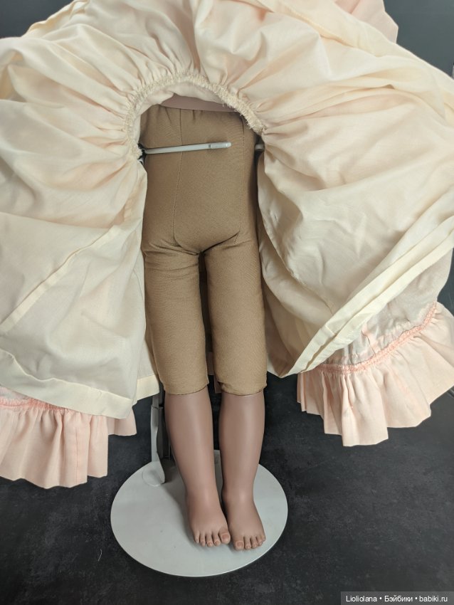 Молли Би от Marilyn Klosko. #38/250