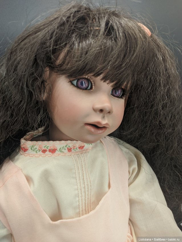 Молли Би от Marilyn Klosko. #38/250