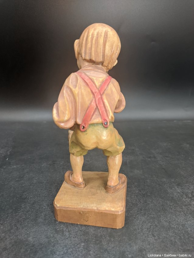Деревянная статуэтка Мальчик мучает кошку. Швейцария (фото 3)