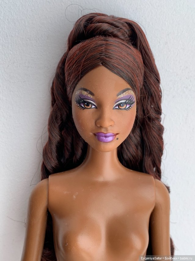 Holiday barbie bob mackie 2005 best sale